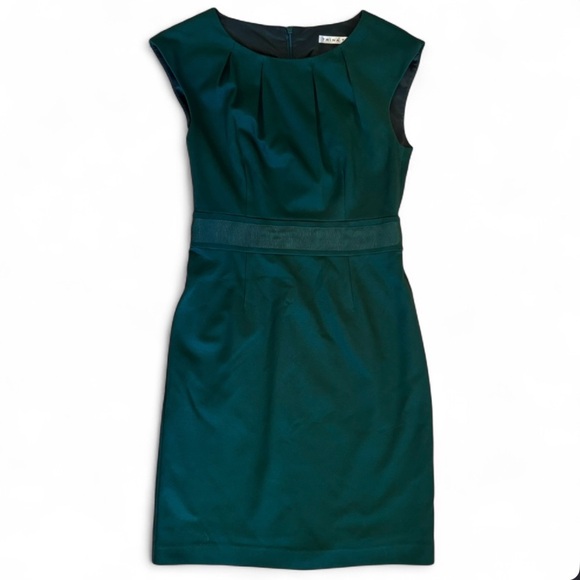 Trina Turk Dresses & Skirts - Trina Turk Emerald Green Sheath Dress Cap Sleeves